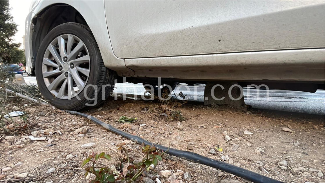 Karamanda Kontrolden Cikan Arac Refuje Cikarak Asili Kaldi7