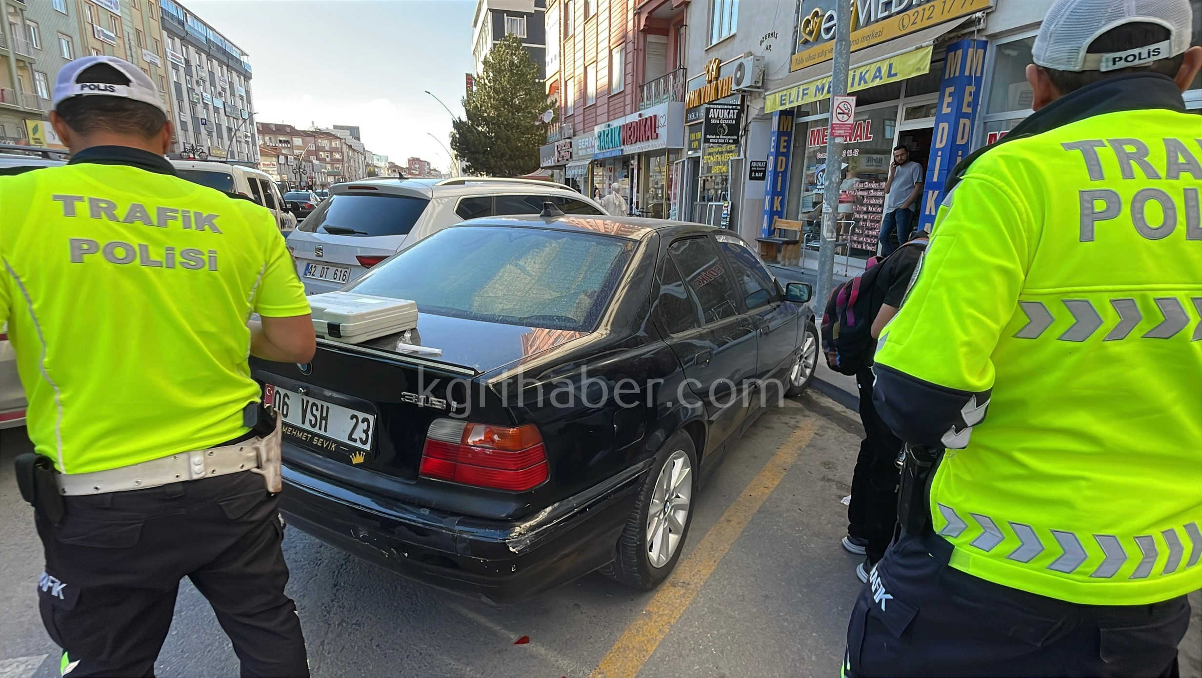 Karamanda Otomobille Elektrikli Bisiklet Carpisti 1 Yarali5