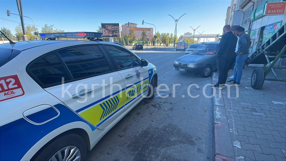 Karamanda Otomobiller Carpisti Biri Kaldirima Cikti 1 Yarali (3)