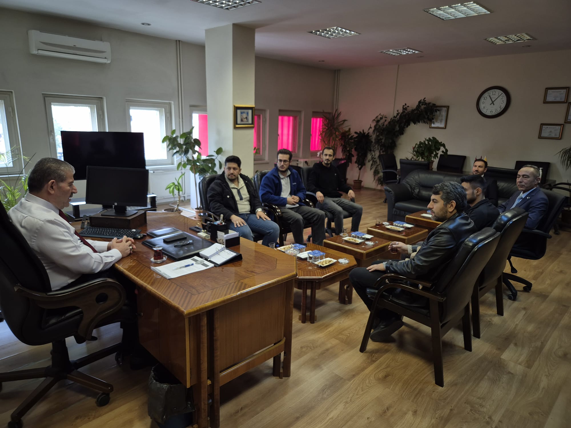 Karamanda Pttden 185Inci Musteriye Ozel Hediye 11