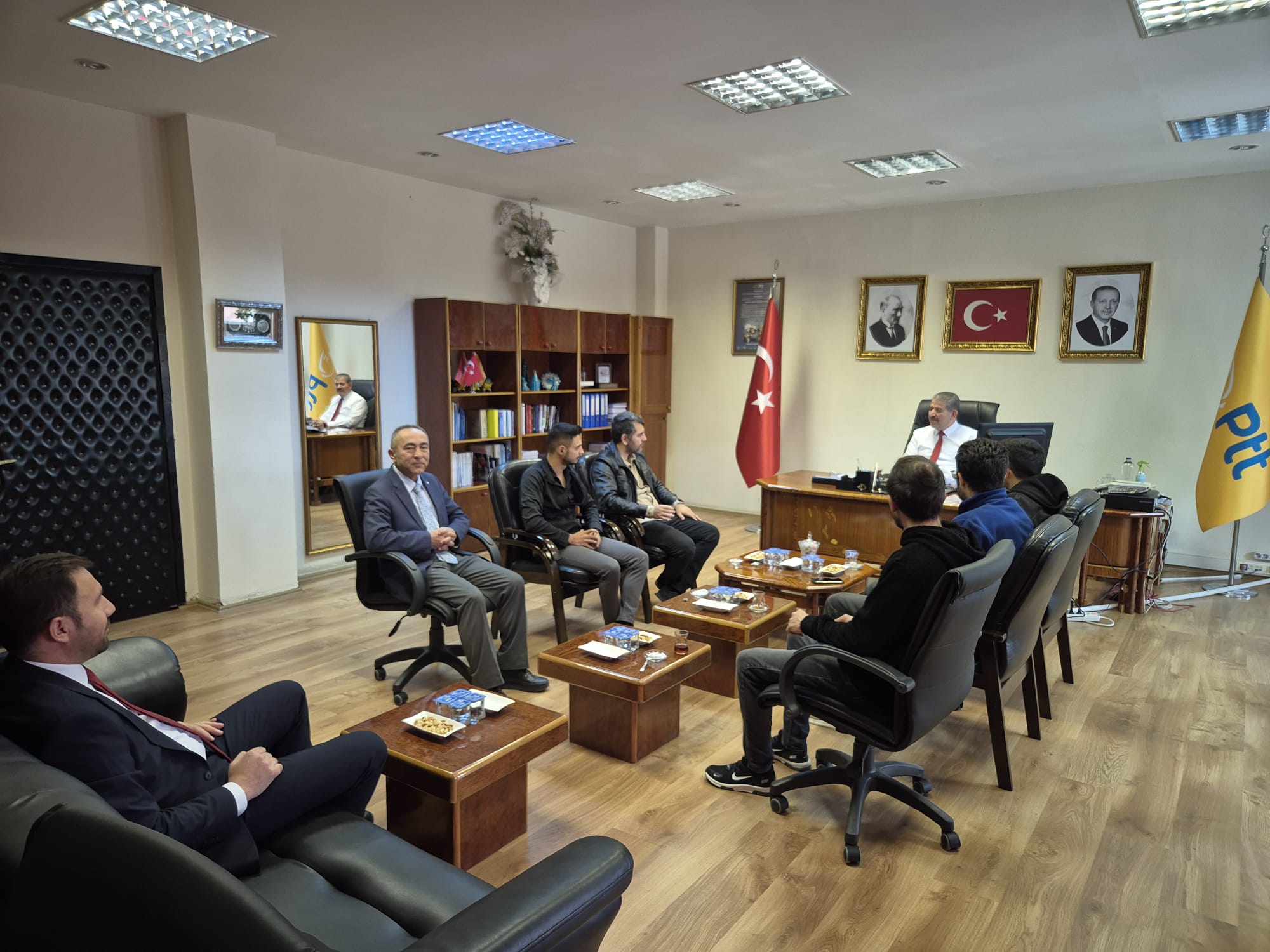 Karamanda Pttden 185Inci Musteriye Ozel Hediye9