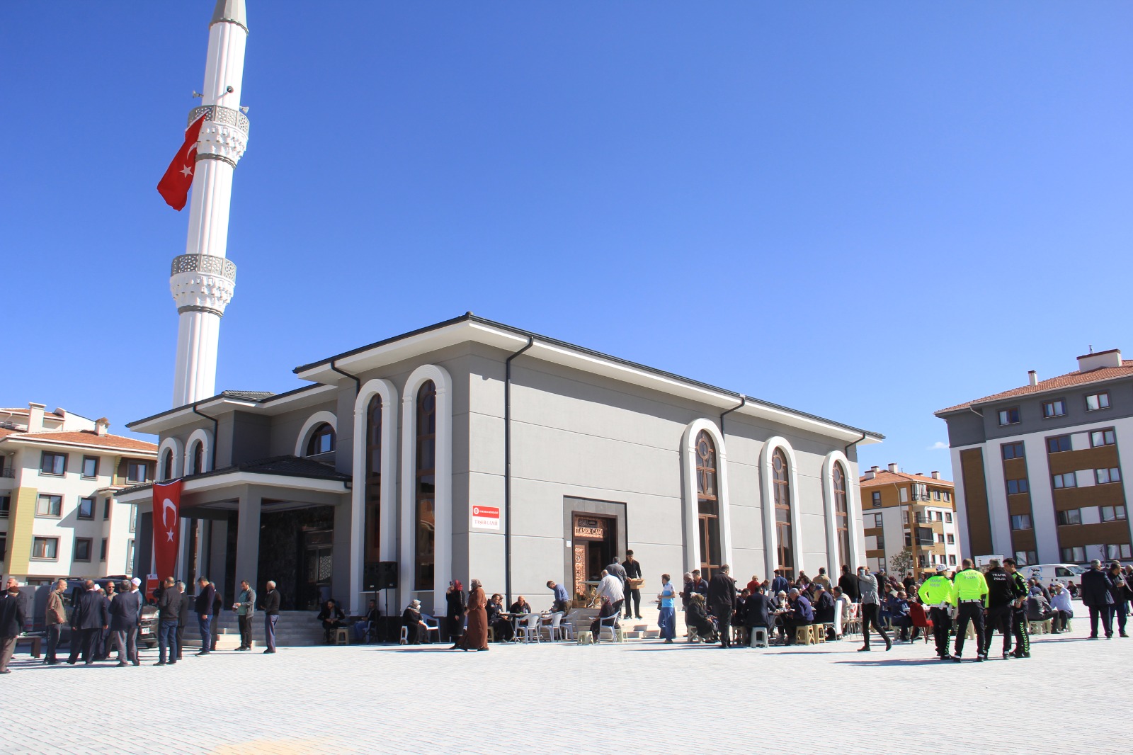 Karamanda Taser Camii Dualarla Acildi2