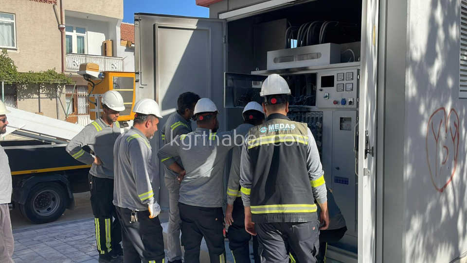 Karamanda Trafo Yangininda Faciadan Donuldu4