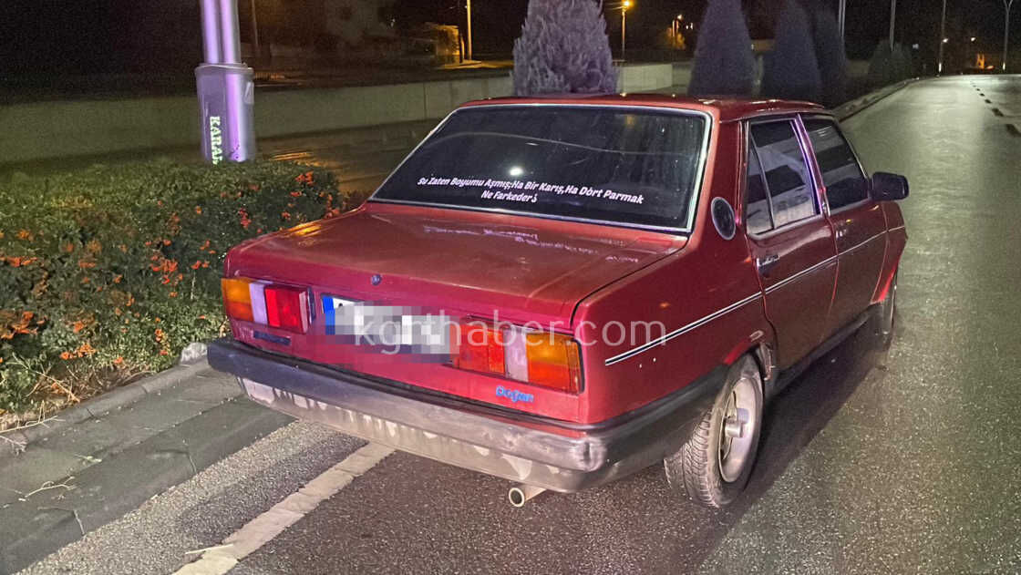 Kayganlasan Yolda Kontrolden Cikan Tofas Refuje Cikti3