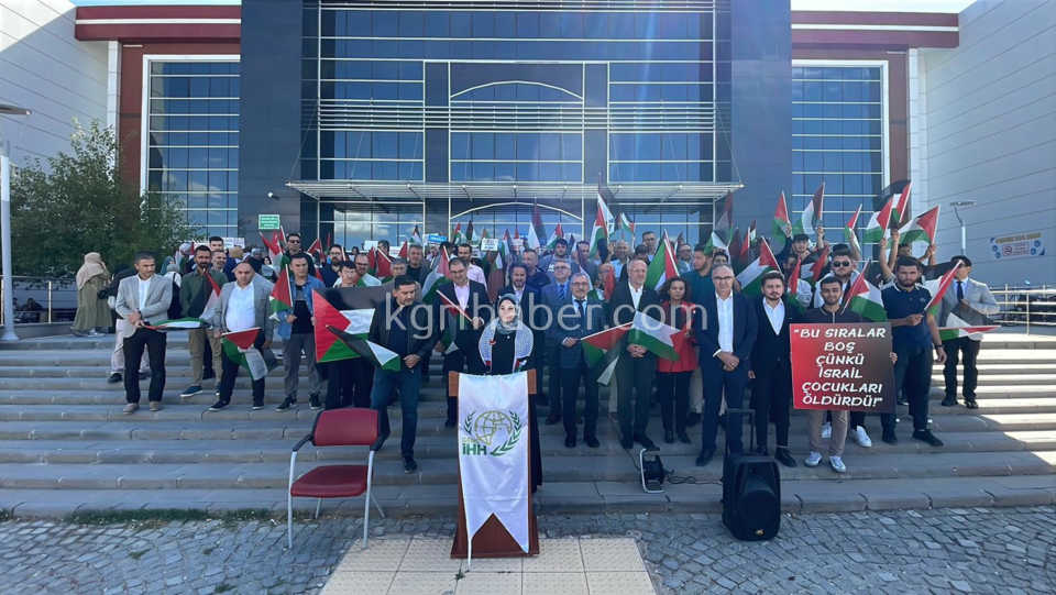 Kmude Gazze Icin Toplandilar Buradan Sumuda Selam Gonderiyoruz1