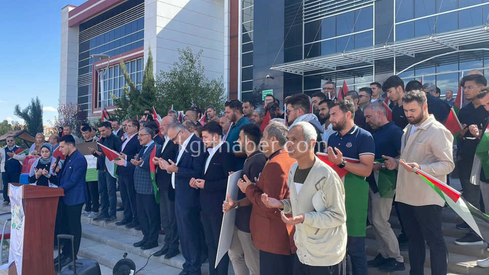 Kmude Gazze Icin Toplandilar Buradan Sumuda Selam Gonderiyoruz11