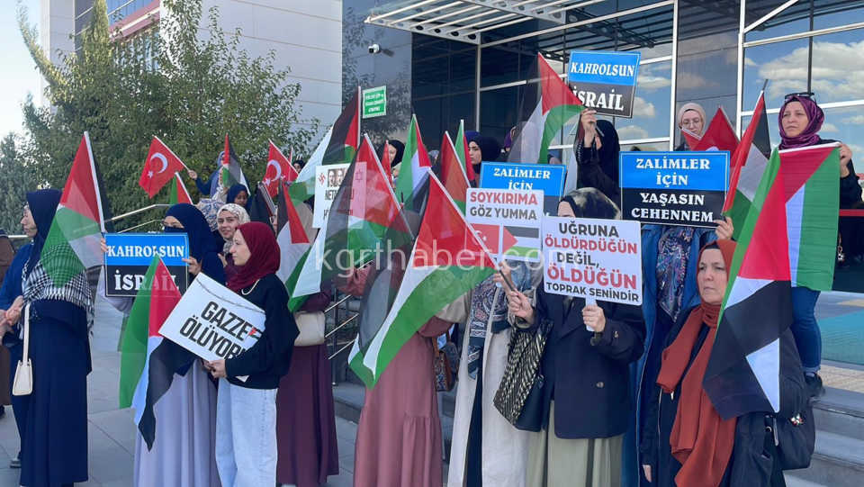 Kmude Gazze Icin Toplandilar Buradan Sumuda Selam Gonderiyoruz3