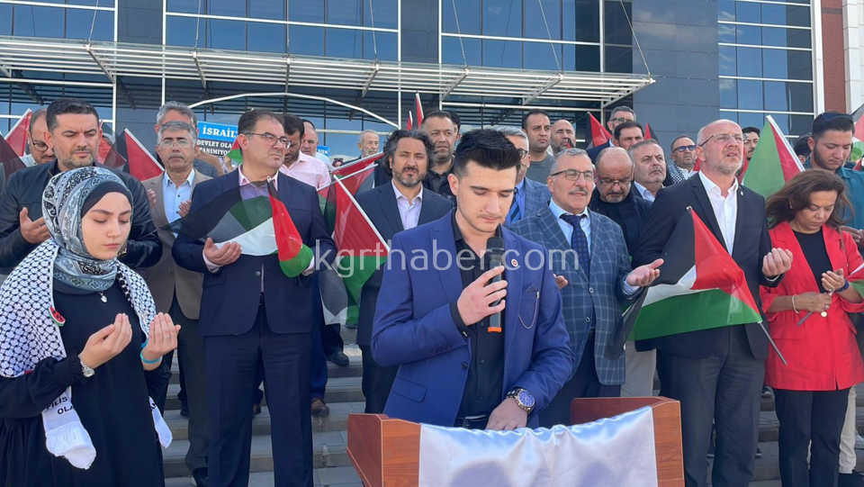 Kmude Gazze Icin Toplandilar Buradan Sumuda Selam Gonderiyoruz9