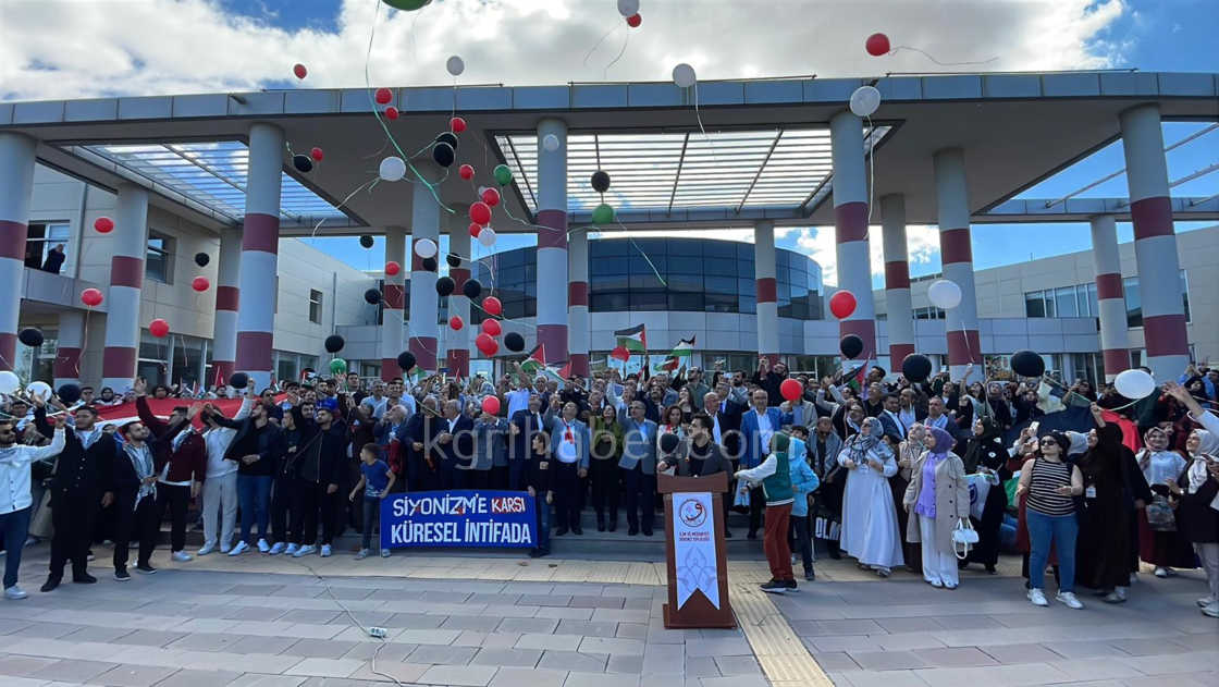 Kmude Ogrenciler Ve Akademisyenler Gazze Icin Yurudu15