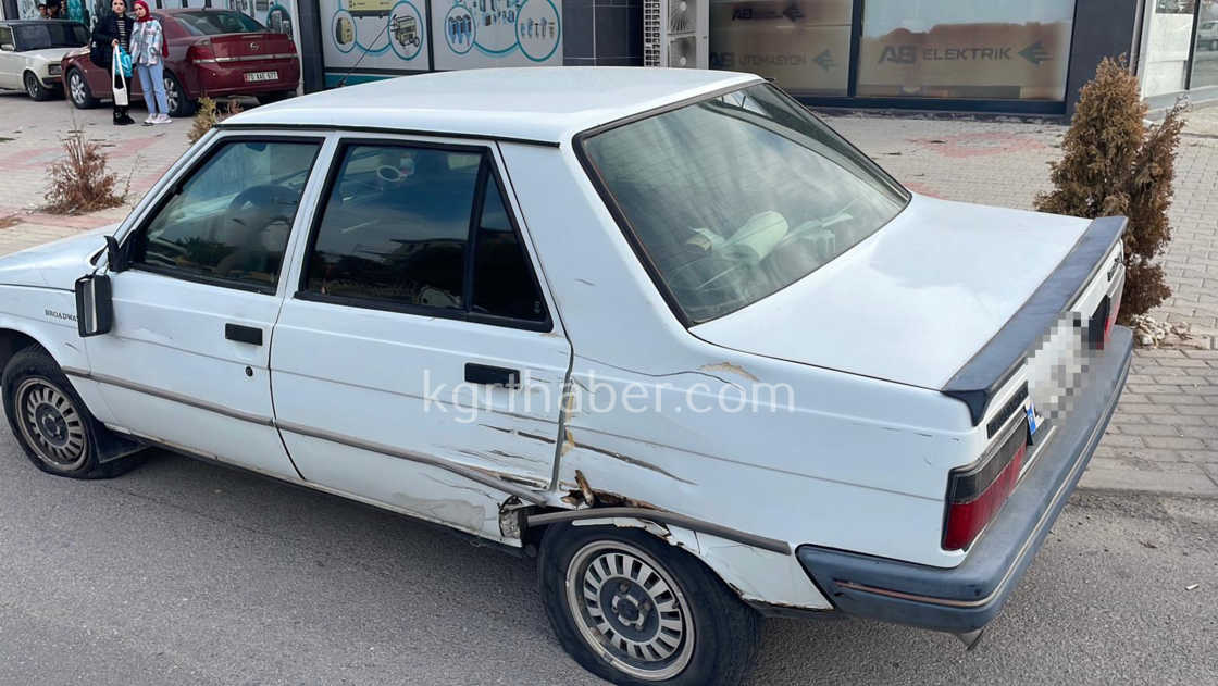 Motosikletle Otomobil Carpisti Maddi Hasar Olustu6