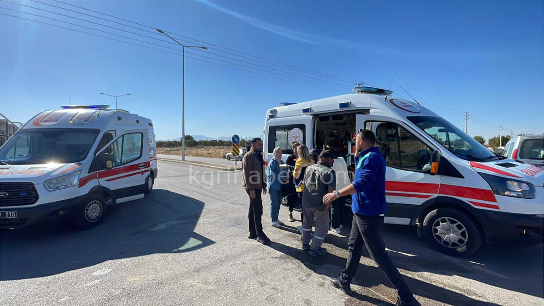 Ortalik Savas Alani Hafif Ticari Aracla Cip Carpisti 3 Yarali6