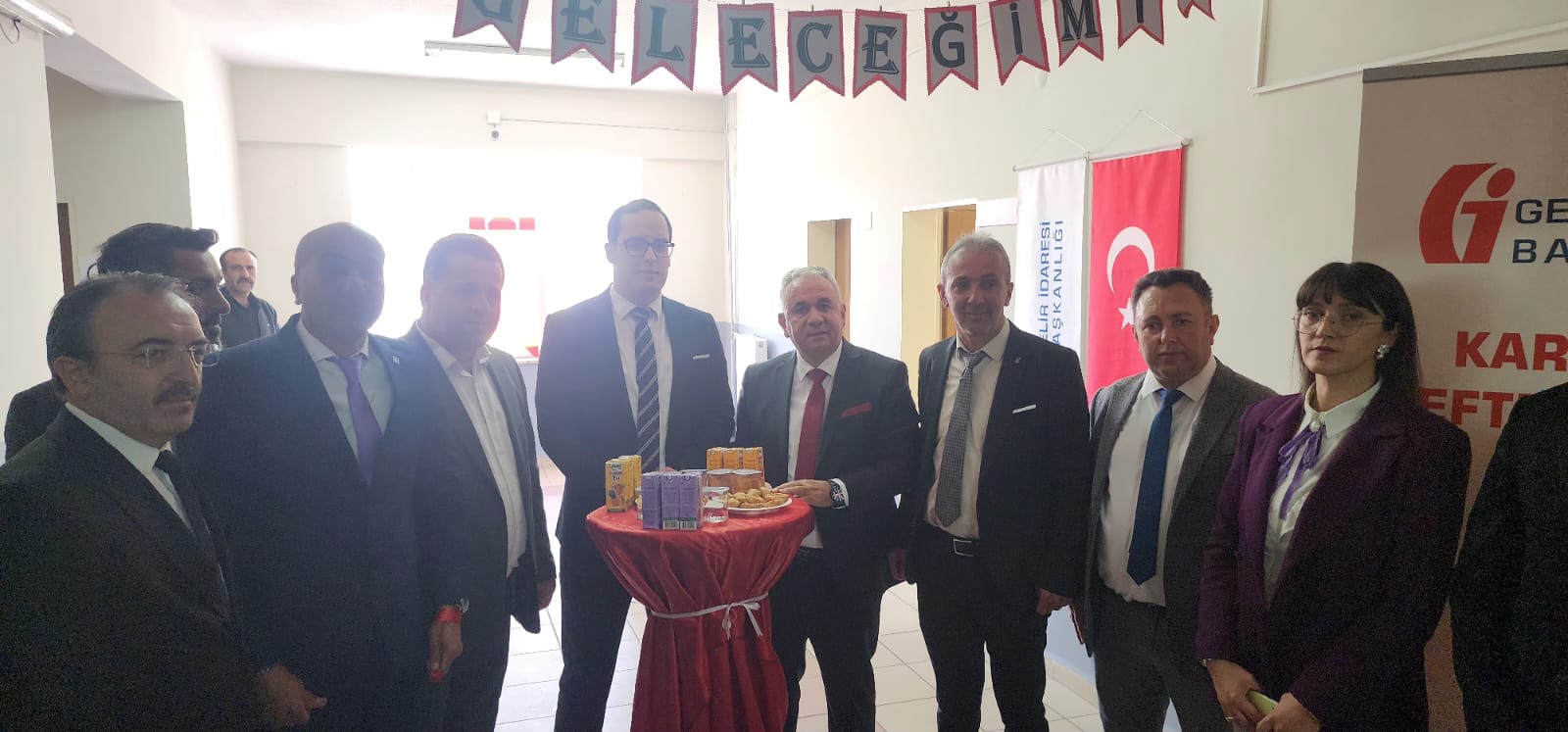 Sariveliler Vergi Dairesi Hizmete Acildi (3)