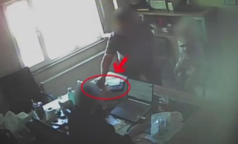 Skandal Goruntuler Doktor Para Karsiligi3