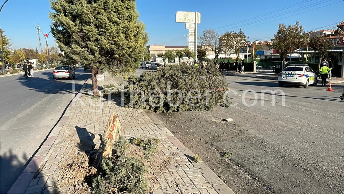 Tofas Surucusu Feci Kazada Olumden Dondu6