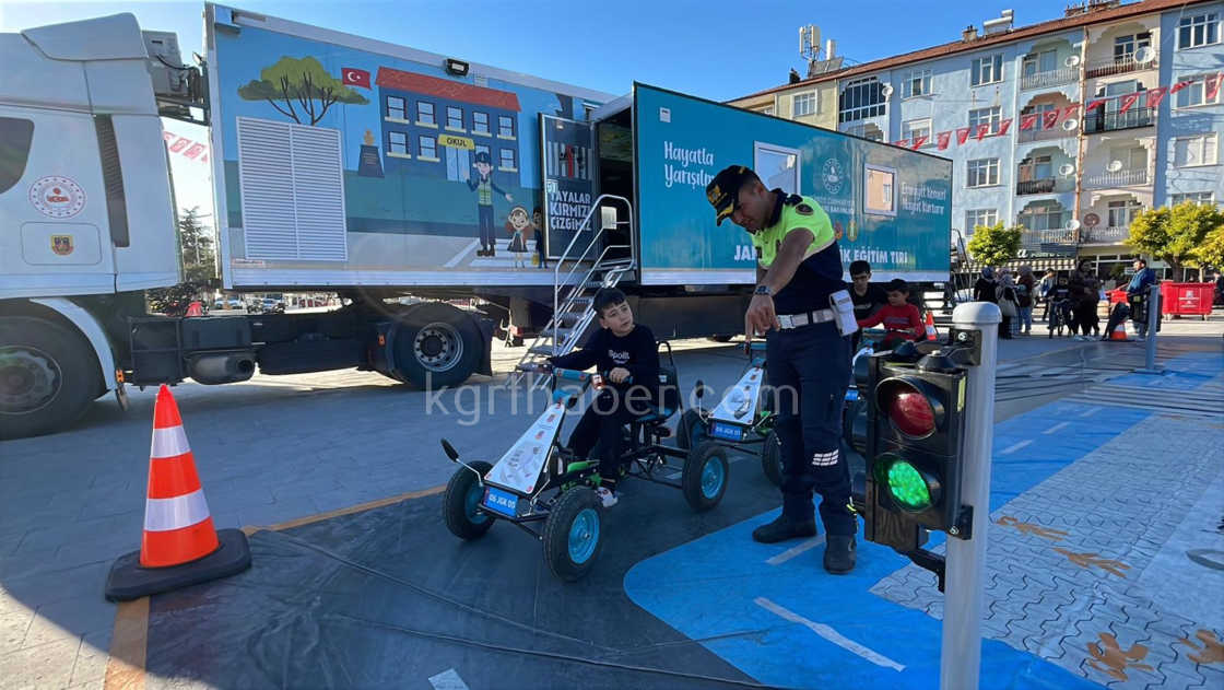 Vatandaslar Kazayi Birebir Yasadi Emniyet Kemerinin Onemini Anladi4