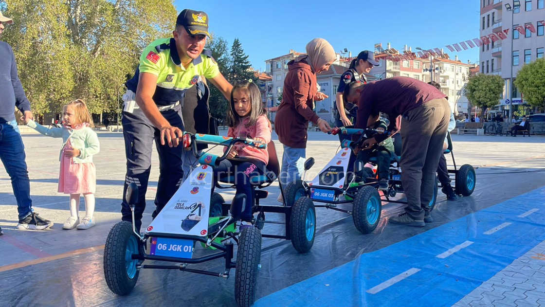 Vatandaslar Kazayi Birebir Yasadi Emniyet Kemerinin Onemini Anladi7