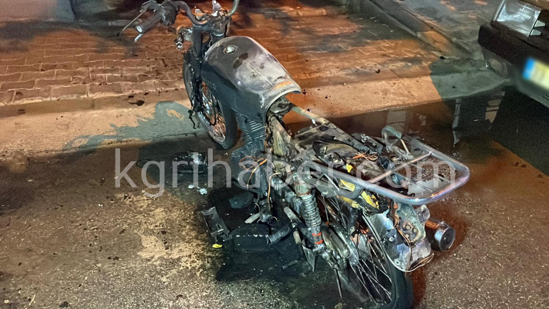 Yakarsin Yakamazsin Iddiasi Sonrasi Kendi Motorunu Atese Verdi12