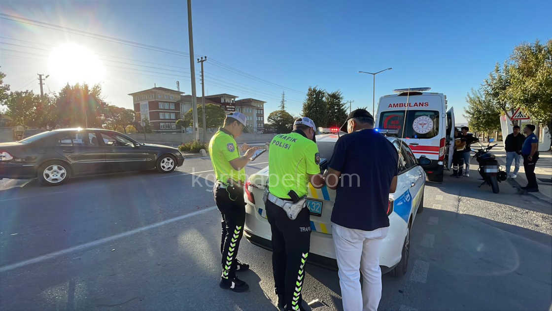 Yaralanan Genc Ambulanstan Inip Kaza Yerine Geri Dondu0