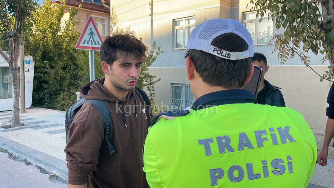 Yaralanan Genc Ambulanstan Inip Kaza Yerine Geri Dondu2