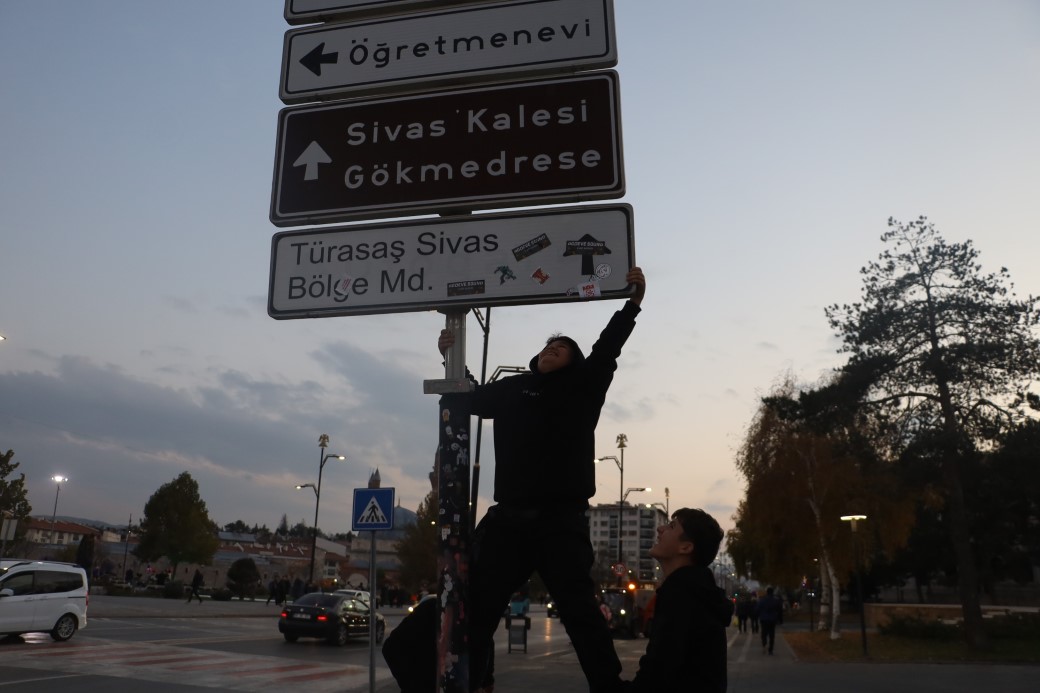 Ankaradaki Tabela Akimi Sivasta Da Basladi (2)