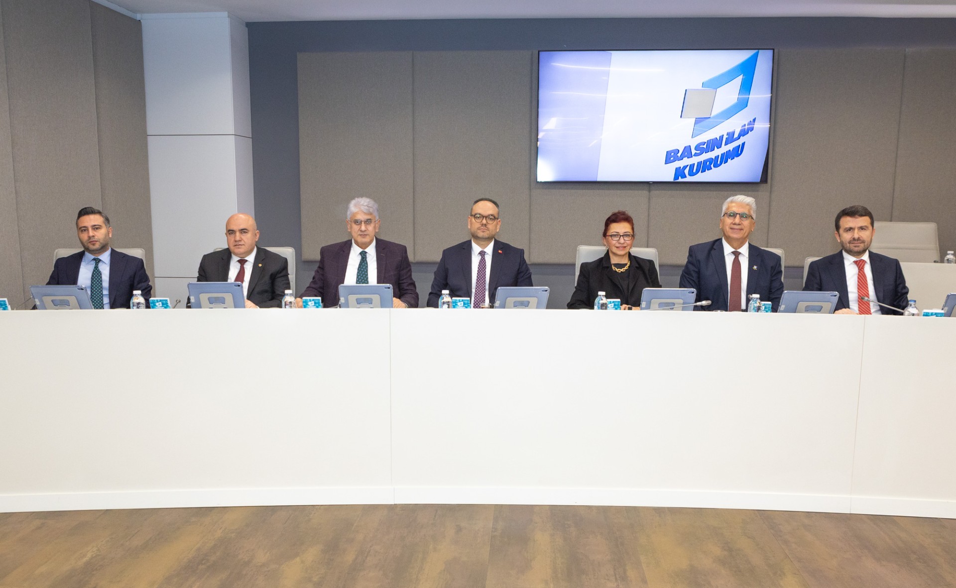 Bik Genel Muduru Caydan Sahaha Olan Kazanacak Mesaji (7)