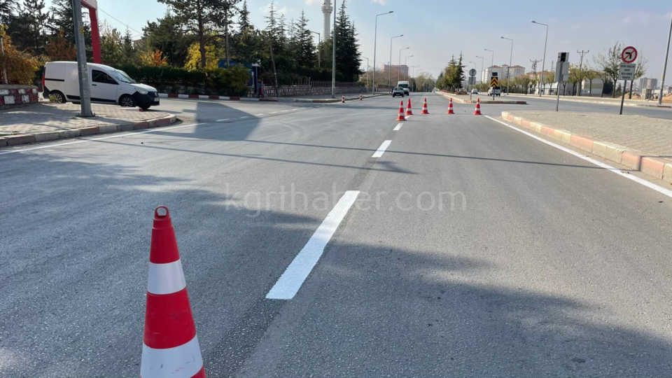 Haberimiz Ses Getirdi Karamanda Silinen Yol Cizgileri Yenileniyor0