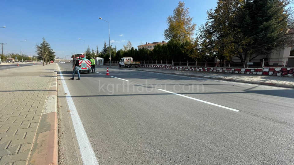 Haberimiz Ses Getirdi Karamanda Silinen Yol Cizgileri Yenileniyor3