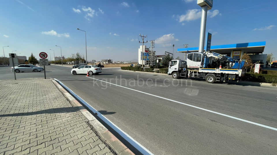 Haberimiz Ses Getirdi Karamanda Silinen Yol Cizgileri Yenileniyor5