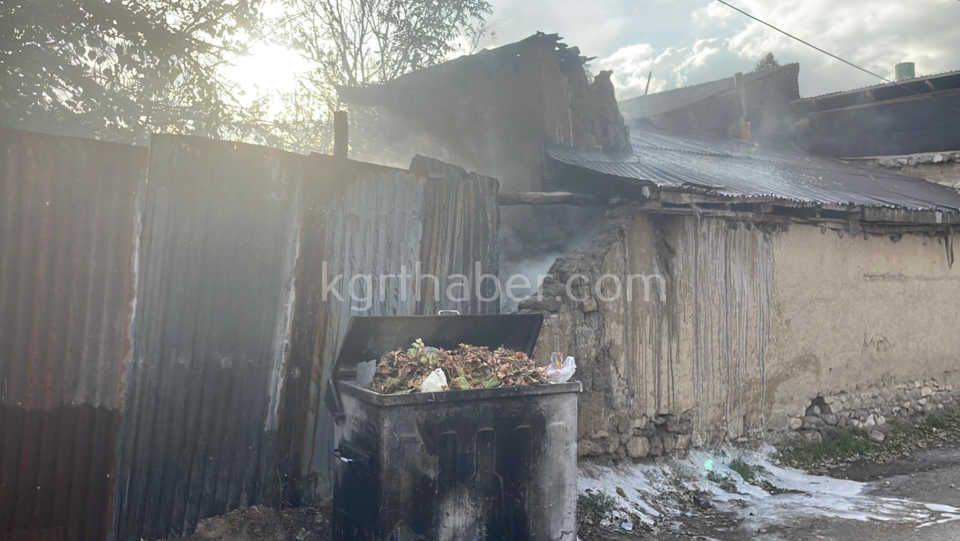Itfaiye Kerpic Binaya Sicrayan Yangini Buyumeden Sondurdu9