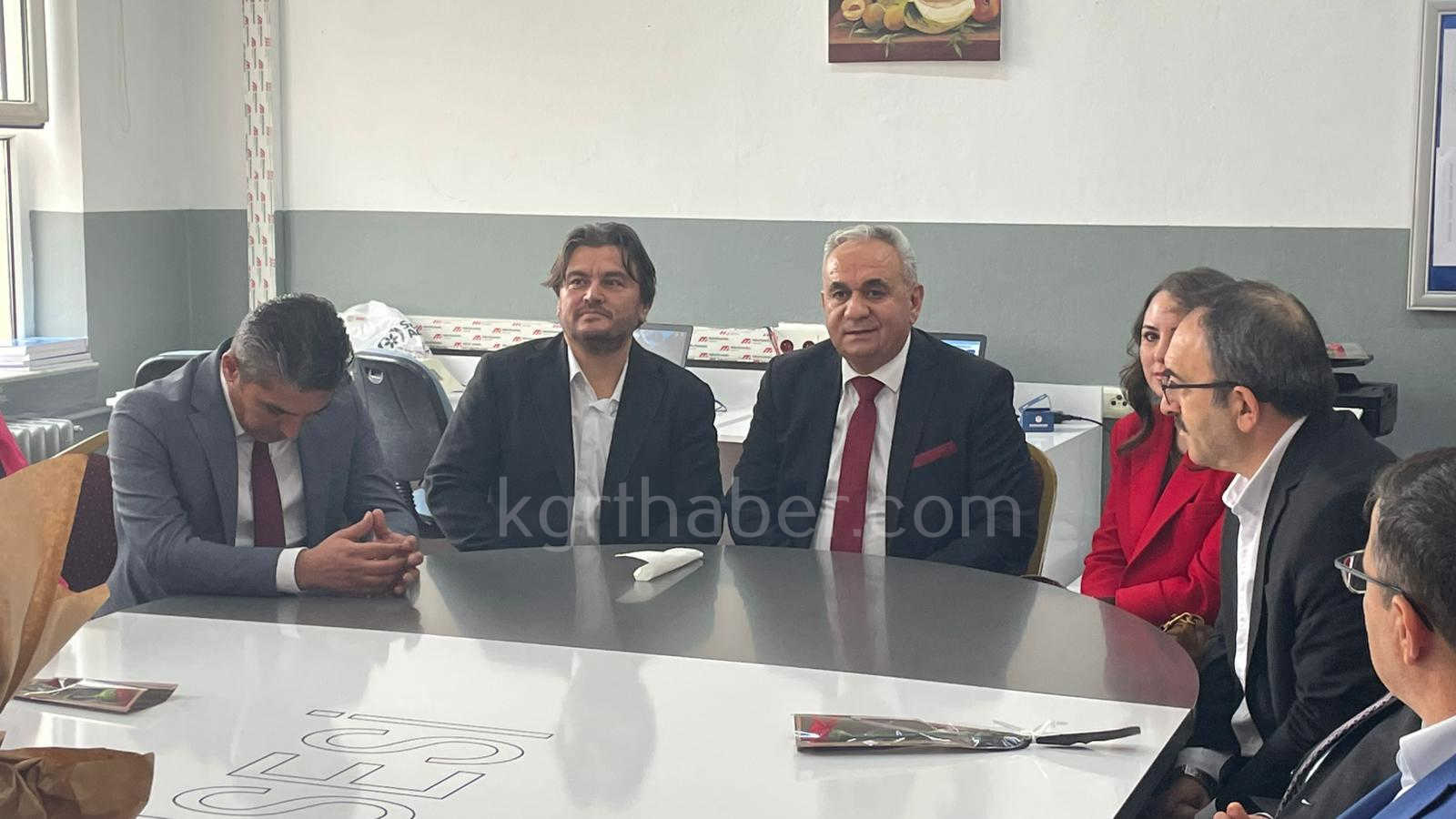 Karaman Defterdarligindan Karaman Lisesinde Ogretmenler Gunu Surprizi2