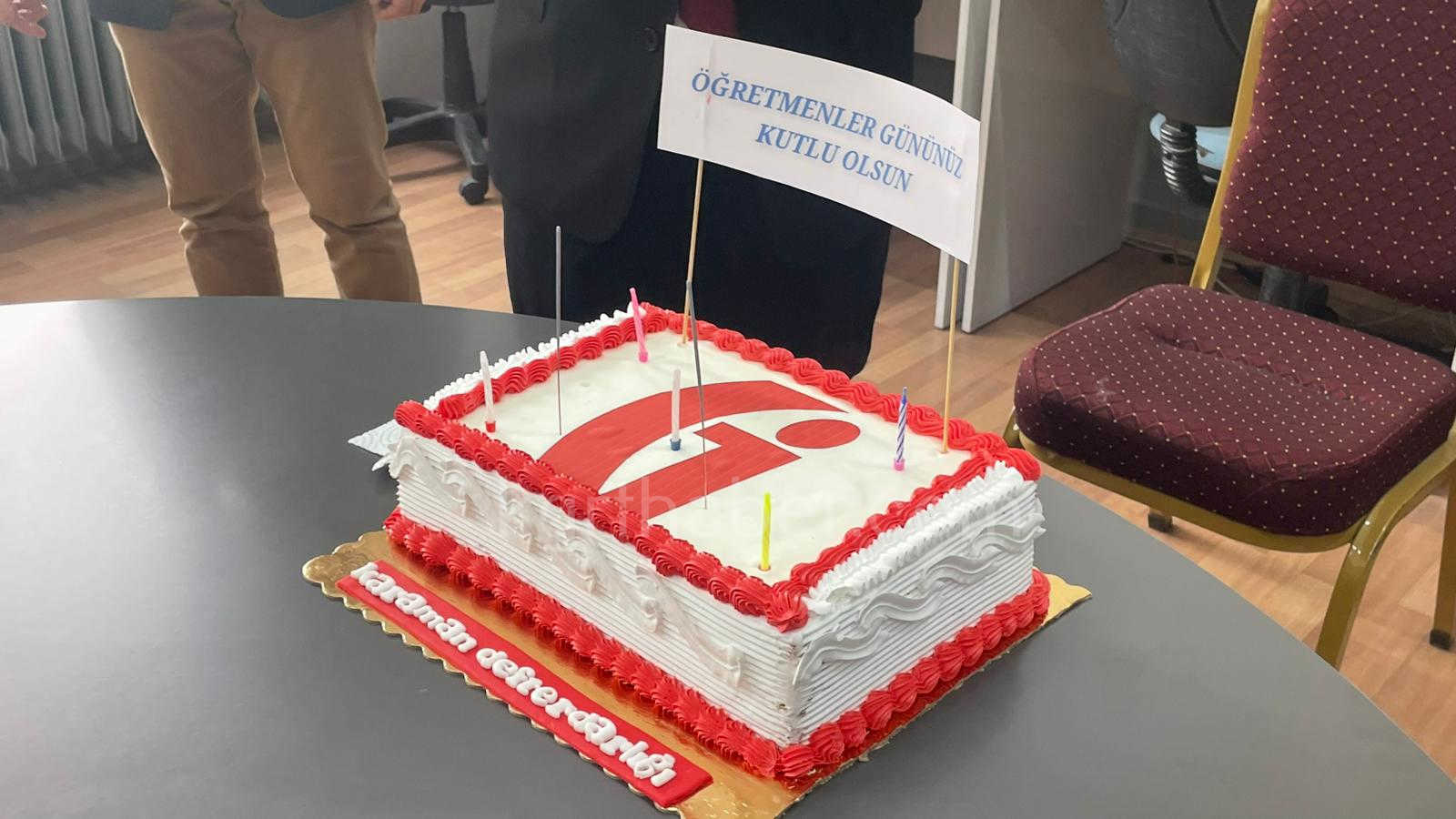 Karaman Defterdarligindan Karaman Lisesinde Ogretmenler Gunu Surprizi7