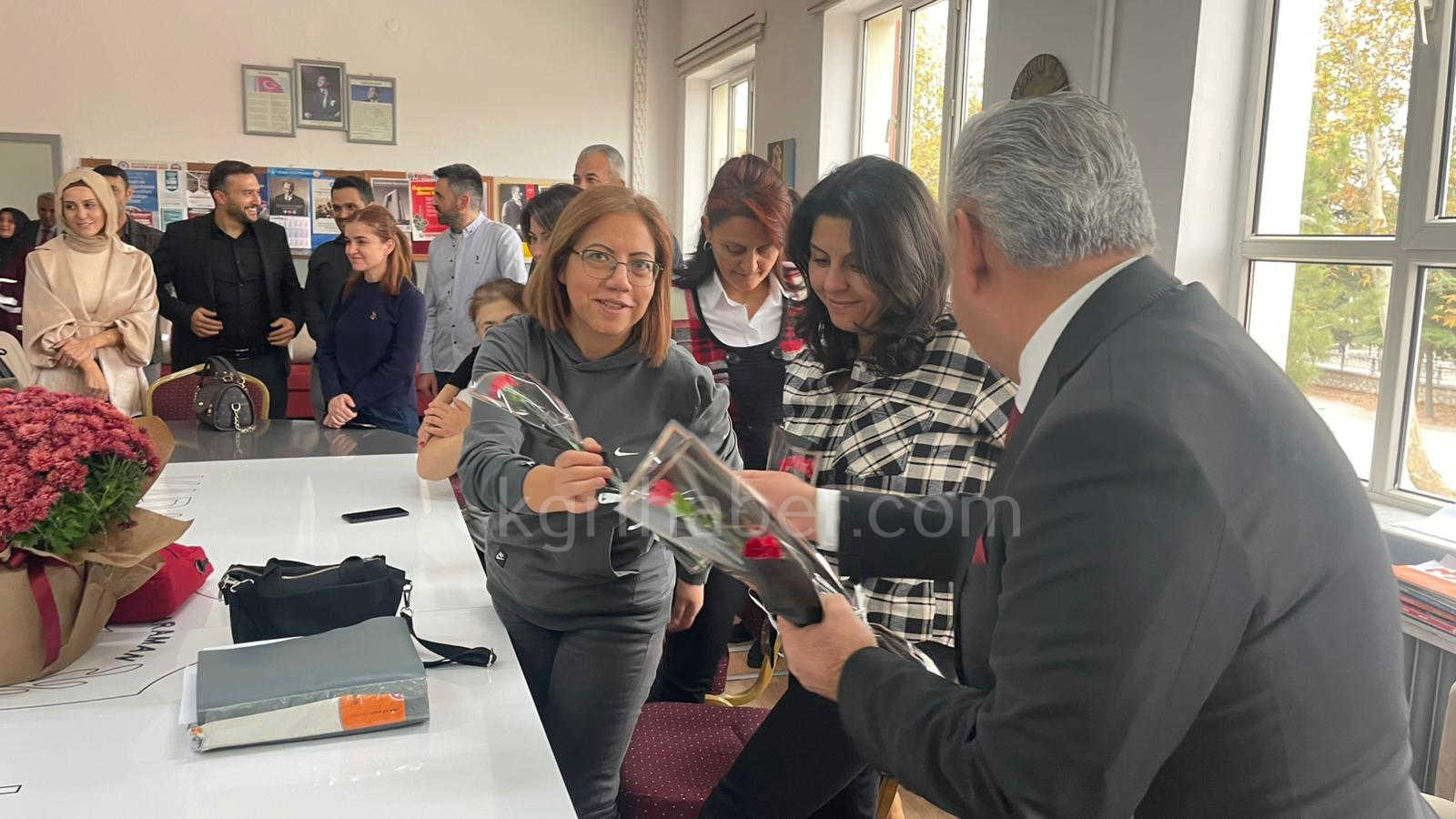 Karaman Defterdarligindan Karaman Lisesinde Ogretmenler Gunu Surprizi8