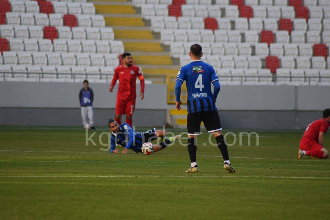 Karaman Fk Kendi Evinde 1 1 Berabere Kaldi14