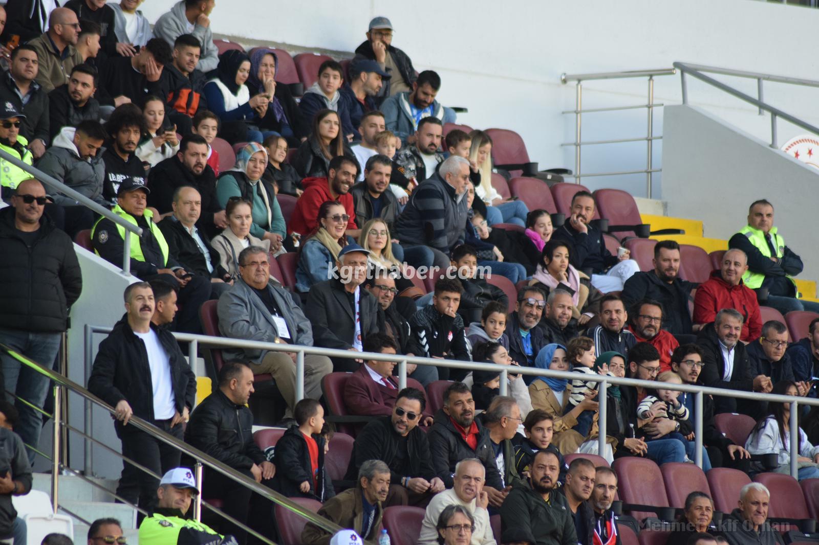 Karaman Fk Ligdeki Ilk Galibiyetini Aldi (11)