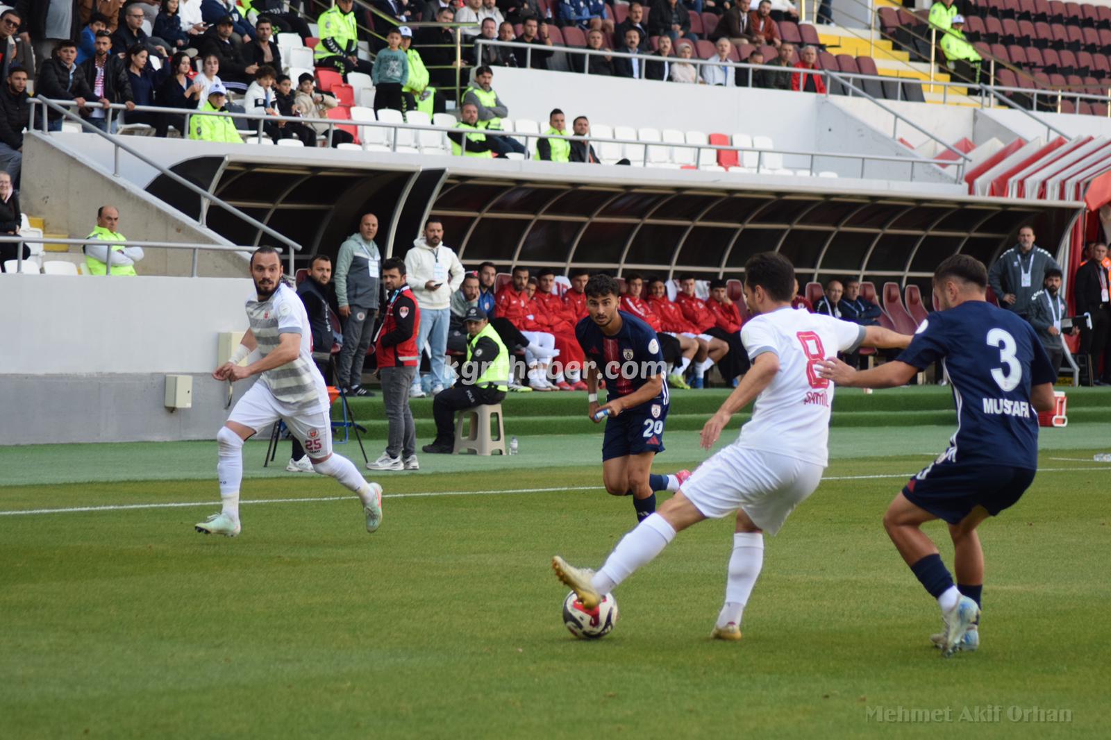 Karaman Fk Ligdeki Ilk Galibiyetini Aldi (17)