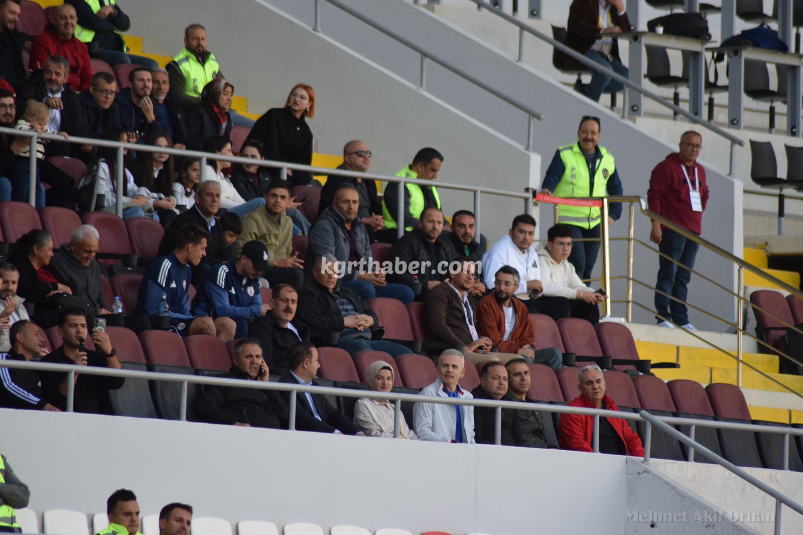 Karaman Fk Ligdeki Ilk Galibiyetini Aldi (18)