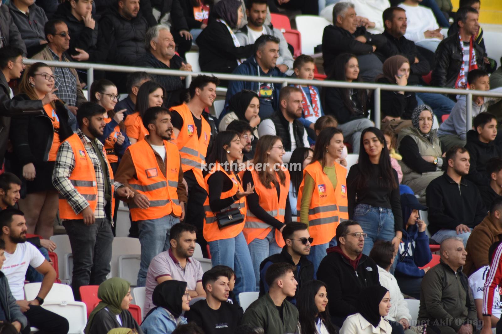 Karaman Fk Ligdeki Ilk Galibiyetini Aldi (2)