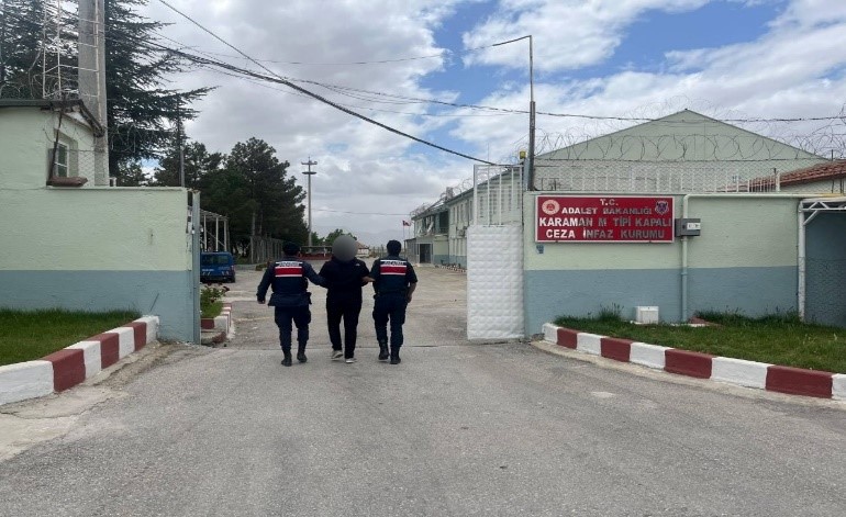 Karaman Jandarma Tarihi Eserler Ele Gecirdi 2 Kisi Tutuklandi (1)