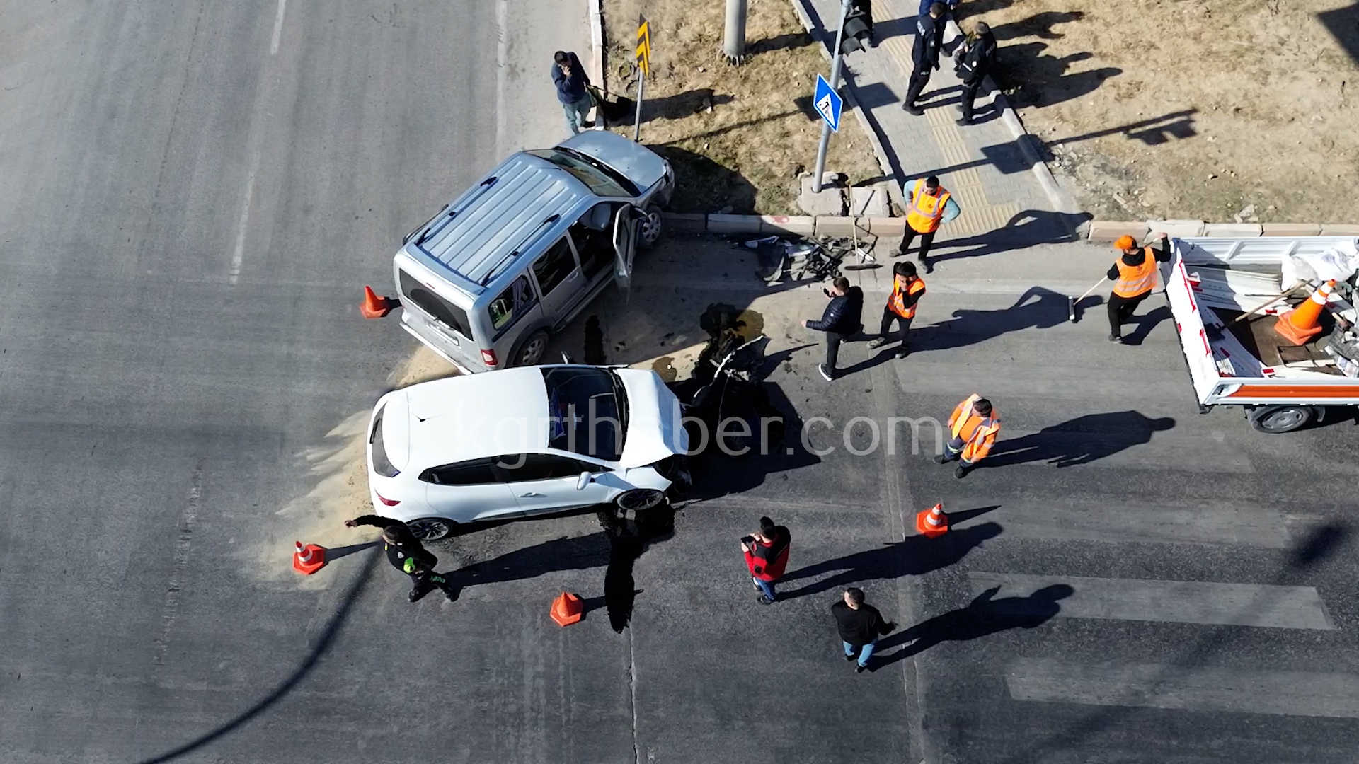 Karaman Otogar Kavsaginda Kaza 3 Yarali11