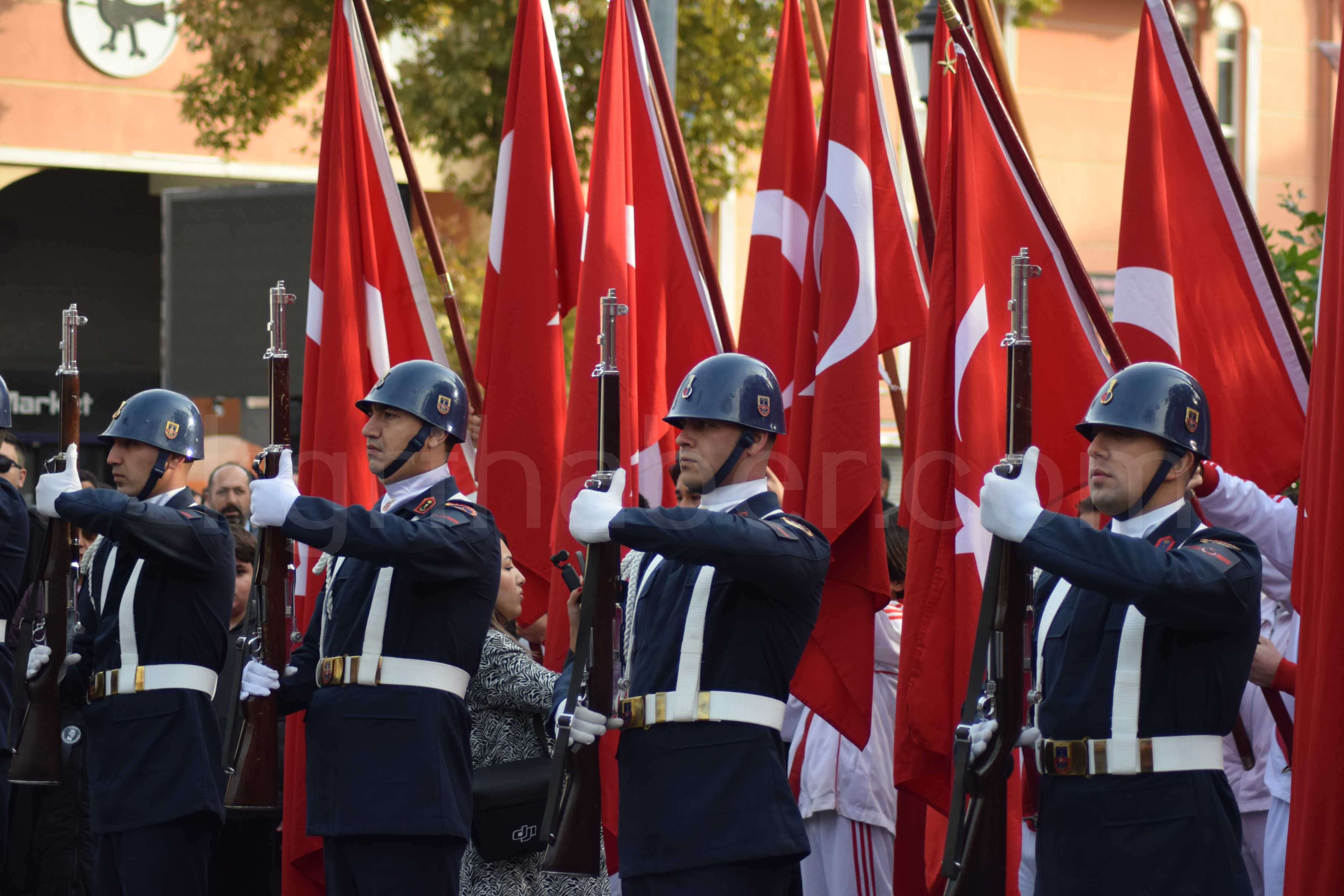 Karamanda 10 Kasimda Saat 9U 5 Gece Hayat Durdu3