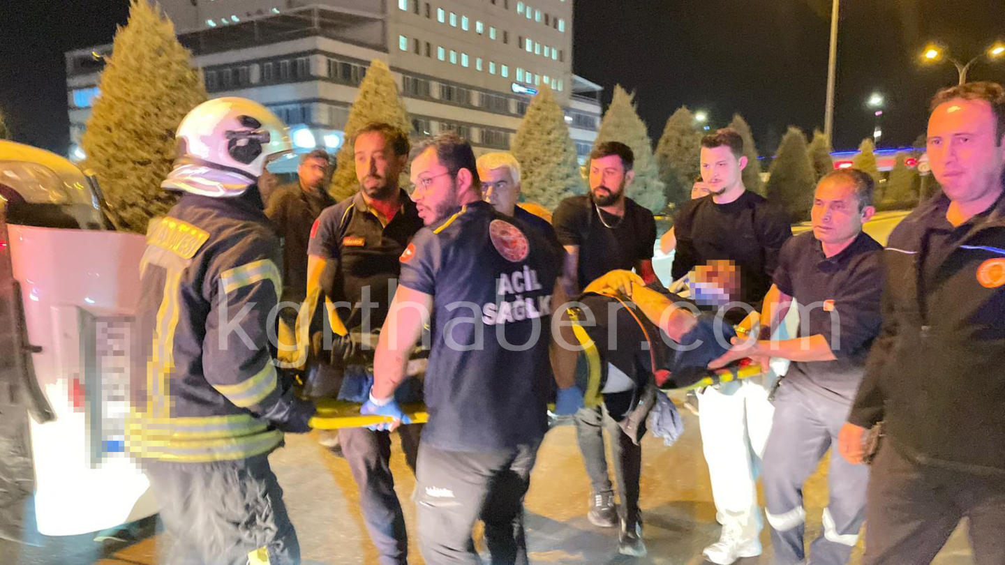 Karamanda Carpisan Suv Araclardan Biri Devrildi 2 Yarali1