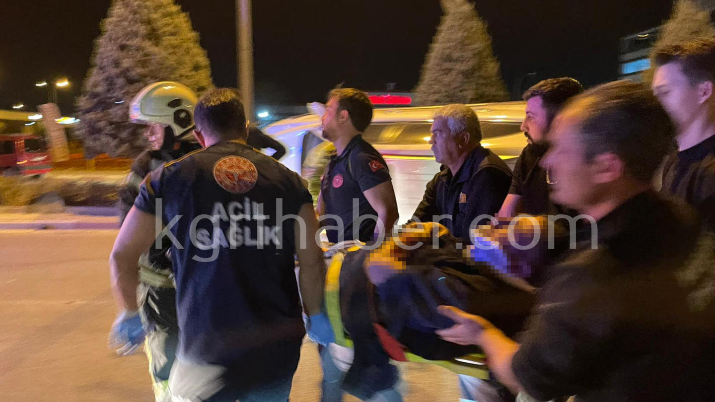 Karamanda Carpisan Suv Araclardan Biri Devrildi 2 Yarali10