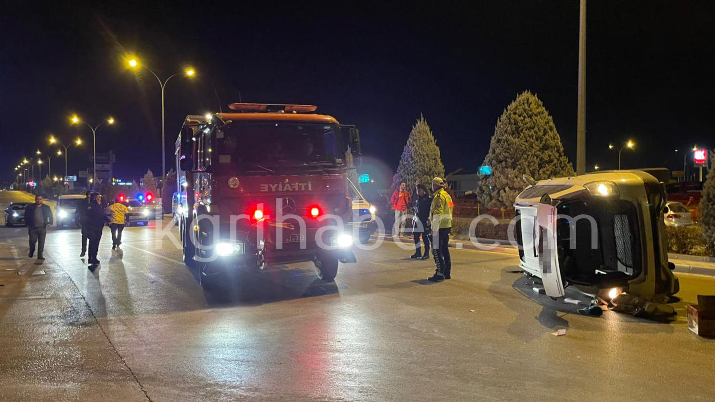 Karamanda Carpisan Suv Araclardan Biri Devrildi 2 Yarali14