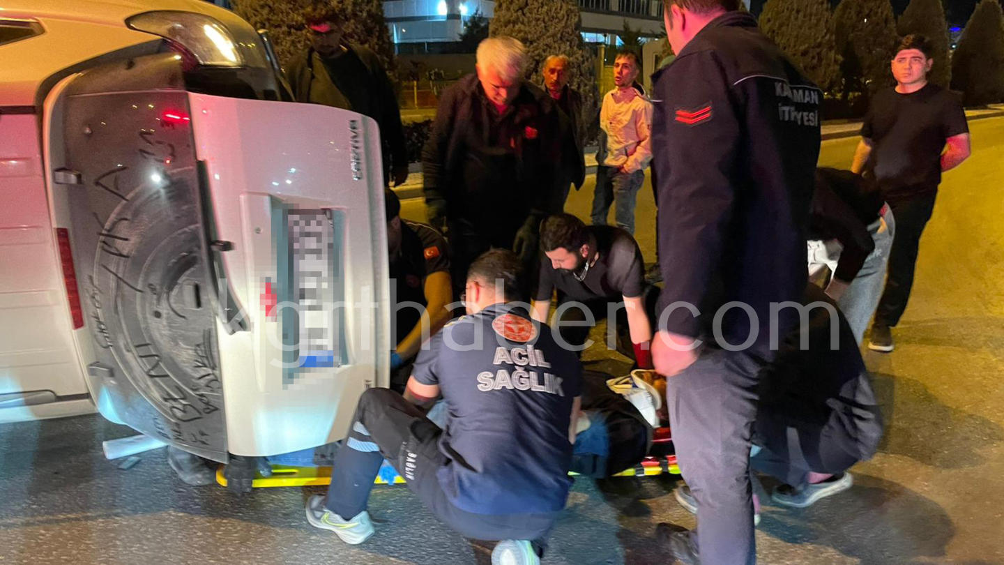 Karamanda Carpisan Suv Araclardan Biri Devrildi 2 Yarali16