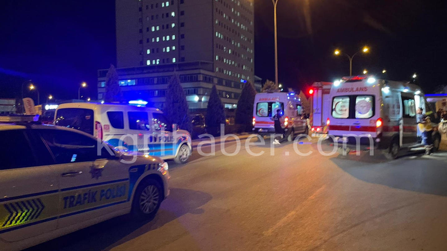 Karamanda Carpisan Suv Araclardan Biri Devrildi 2 Yarali9