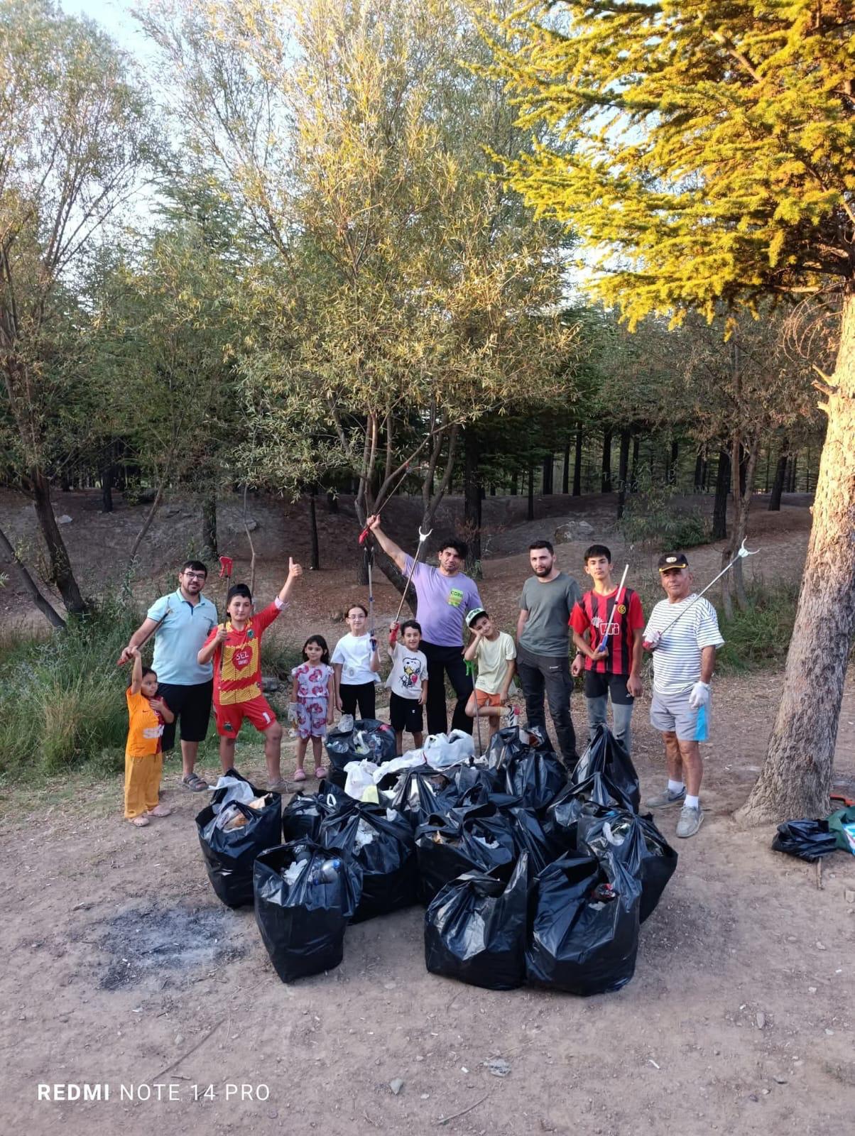 Karamanda Eli Opulecek Adami Buldum O Bir Temizlik Oncusu (1)