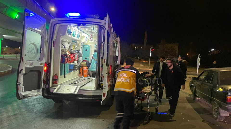 Karamanda Film Gibi Kaza Genc Universite Ogrencisi Yaralandi9