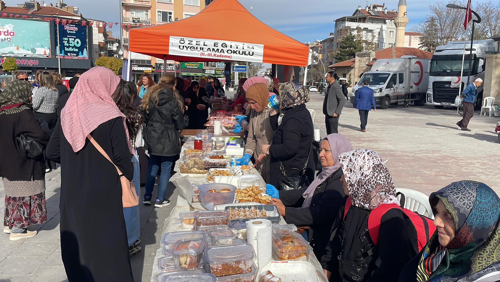 Karamanda Gazzeye Destek Kermesi Duzenlendi (3)