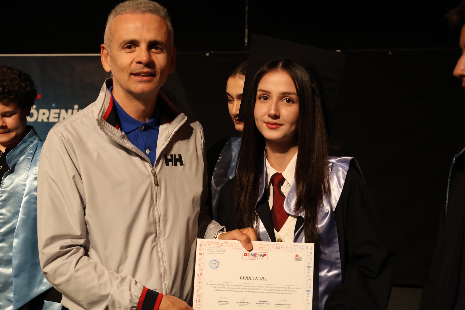 Karamanda Gelecegin Teknoloji Yildizlari Mezun Oldu3