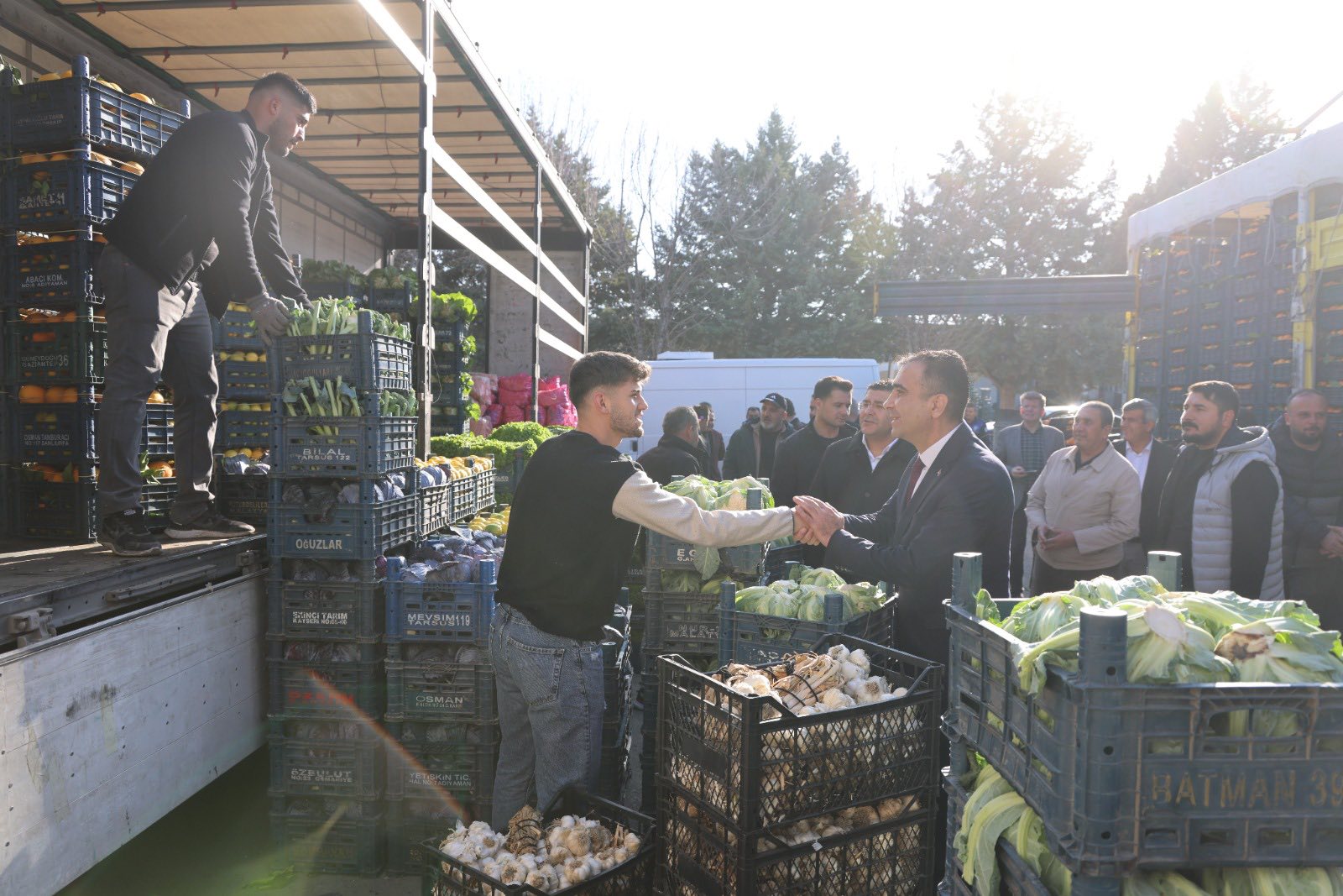 Karamanda Hayirli Gunler Komsum Ziyaretleri Devam Ediyor1